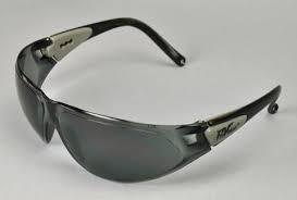 Eyewear Contour wrap Black W/Gray Lens